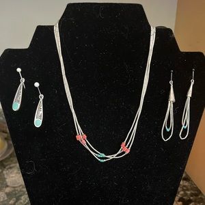 Silver necklace and 2 pair of earrings